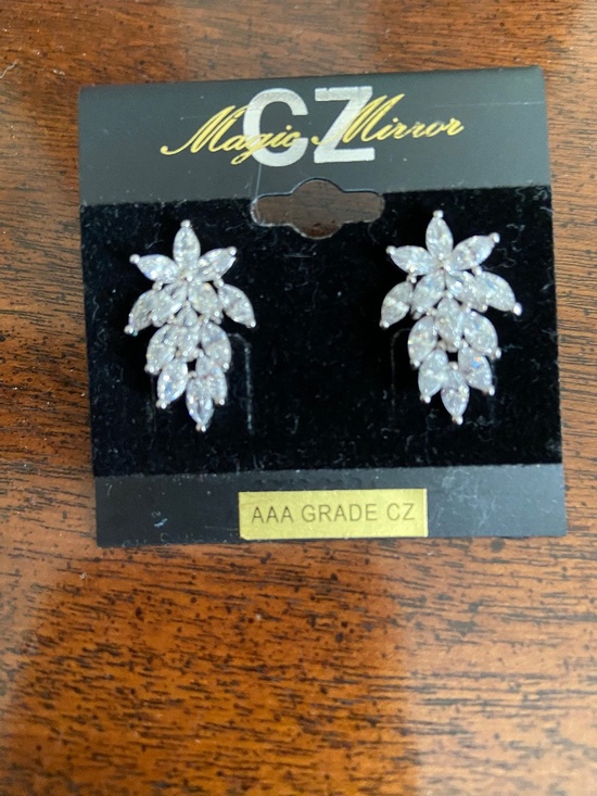 Earrings AAA Grade CZ - Picture 2 of 3